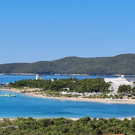 Apartment Luka With Balcony, Sea View And Free Parking Szybenik Zewnętrze zdjęcie